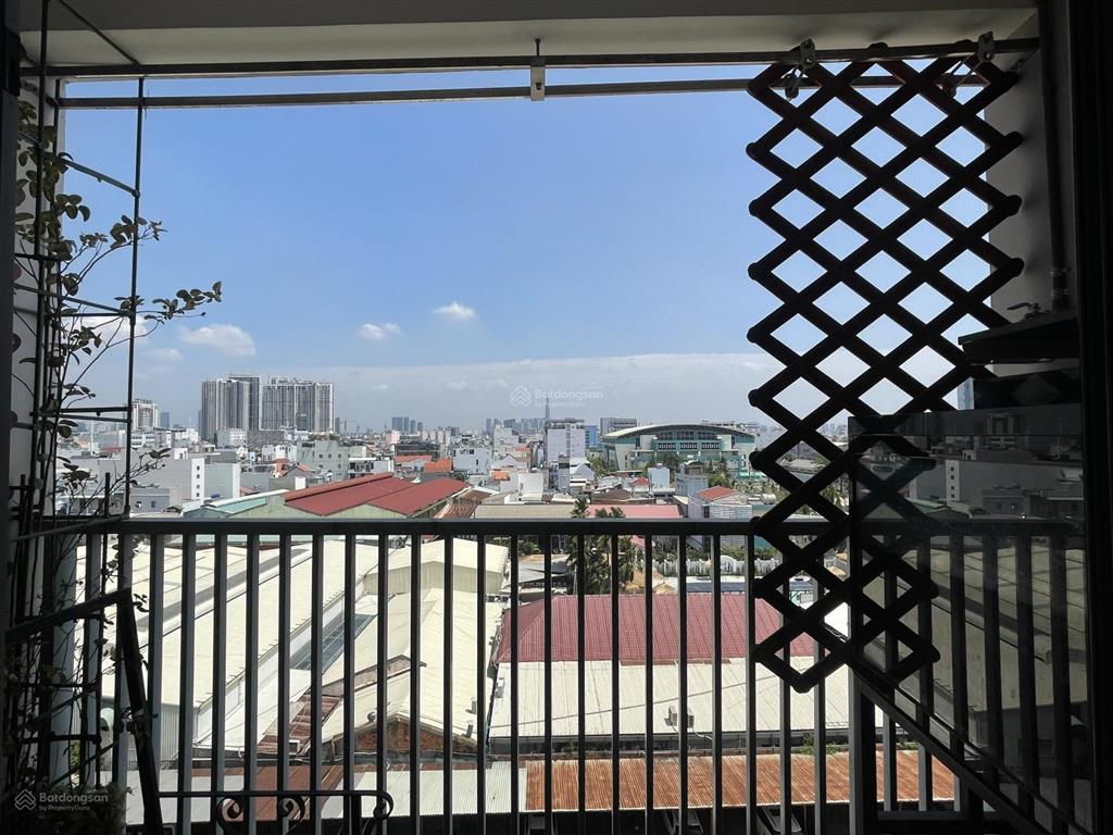 Về quê lấy vợ nên bán nhanh căn luxcity 70m2 2pn full 4tỷ1