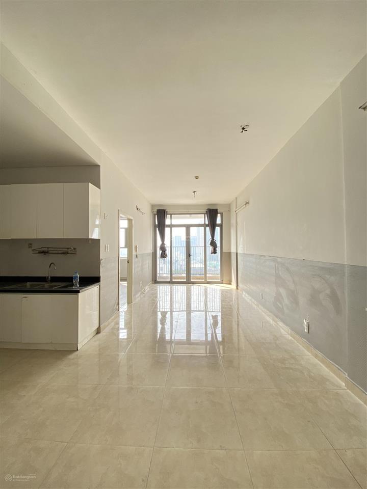 Cho thuê nhanh căn hộ luxcity 2pn 2wc nội thất cơ bản chỉ 11tr/tháng, ở liền