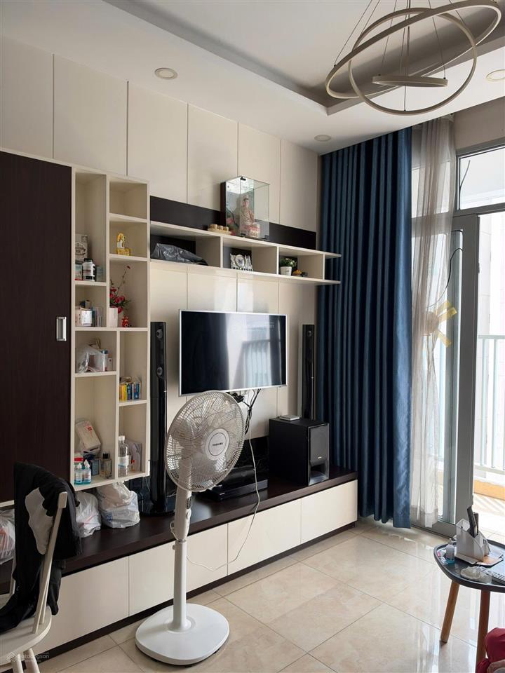 Gia đình định cư mỹ nên cần bán nhanh căn luxcity 70m2, 2pn, full 4,1 tỷ