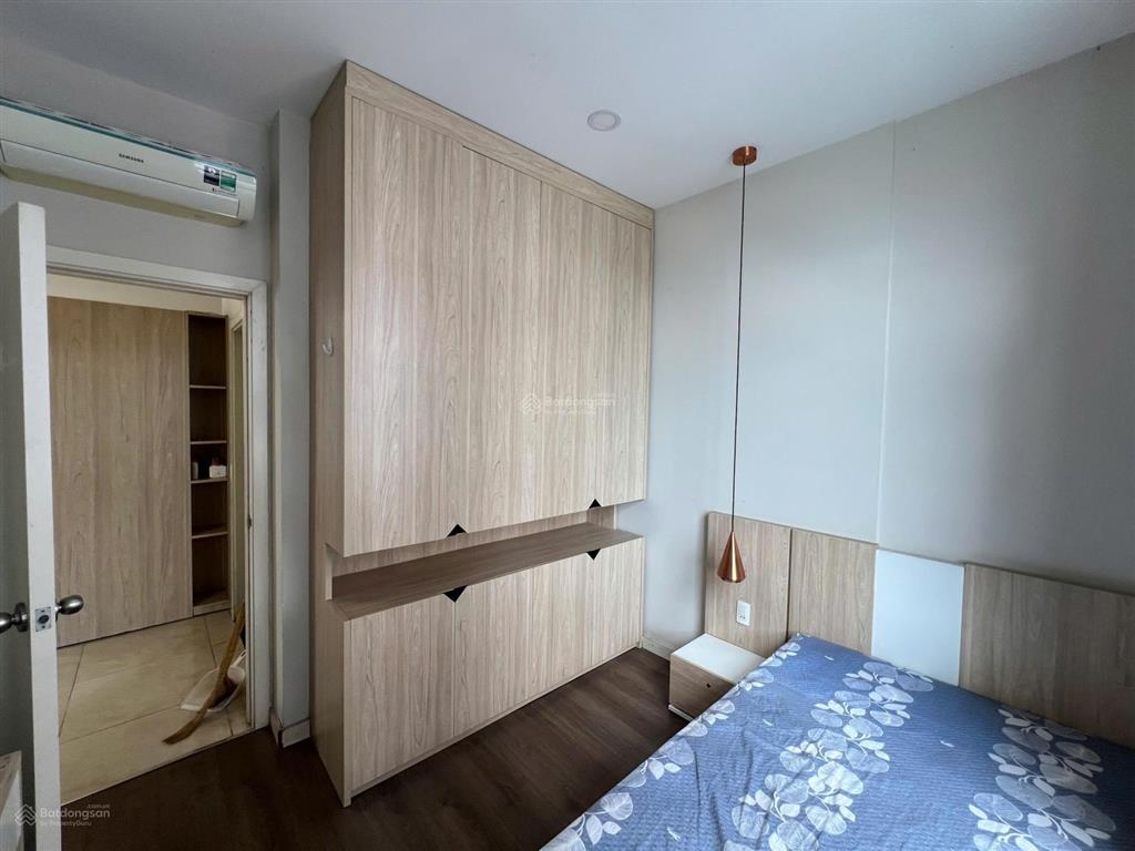 Chính chủ cần bán nhanh căn hộ luxcity 82m2 2pn 2wc full nt chỉ 4,75 tỷ căn góc siêu thoáng