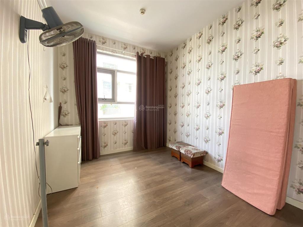 Chính chủ cần bán nhanh căn hộ luxcity 85m2 3pn 2wc full nt chỉ 4,7 tỷ căn góc siêu thoáng