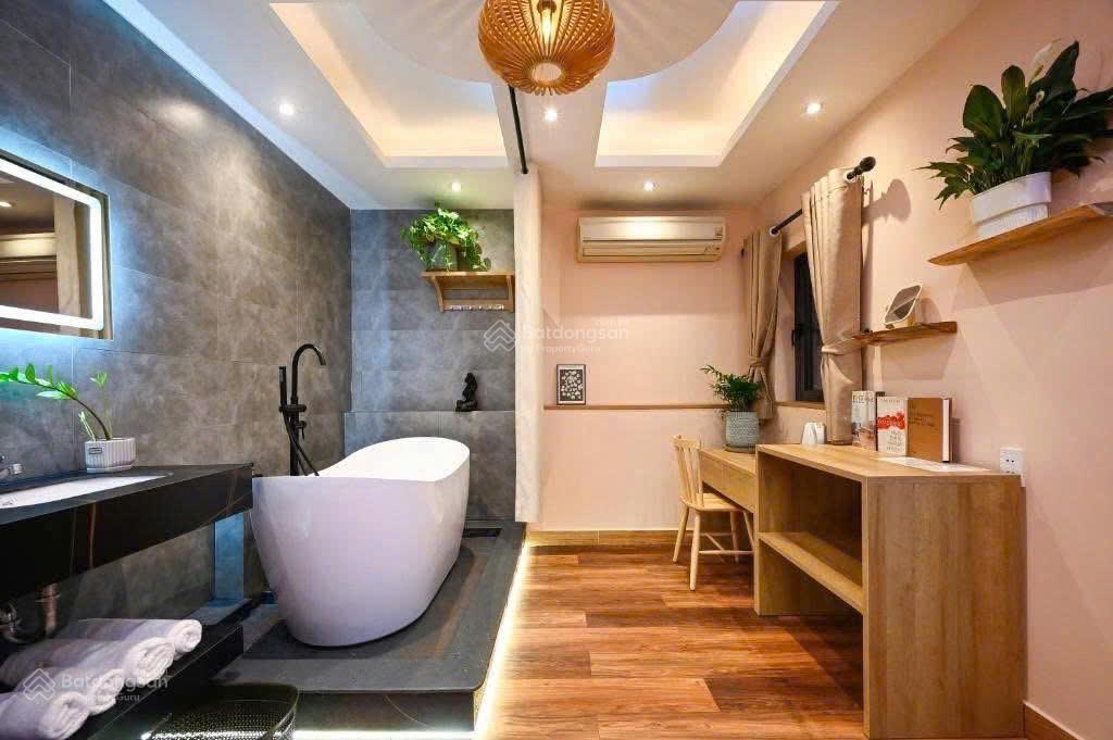 Bán khách sạn mini đường hàm nghi ngay phố đi bộ nguyễn huệ  ngang 4.4m  62.8m2  chỉ 27.5ty