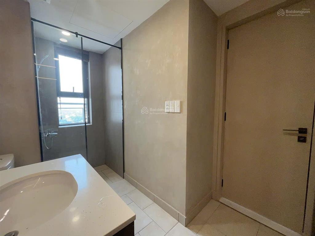 Compass one căn 2pn 96m2 vip, sân vườn trên không,  chính chủ ép giá.  0922 555 ***