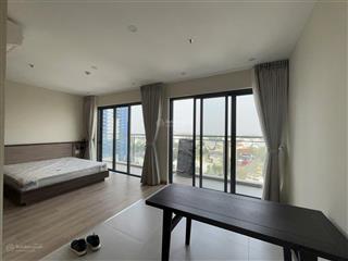 Compass one căn 2pn 96m2 vip, sân vườn trên không,  chính chủ ép giá.  0922 555 ***