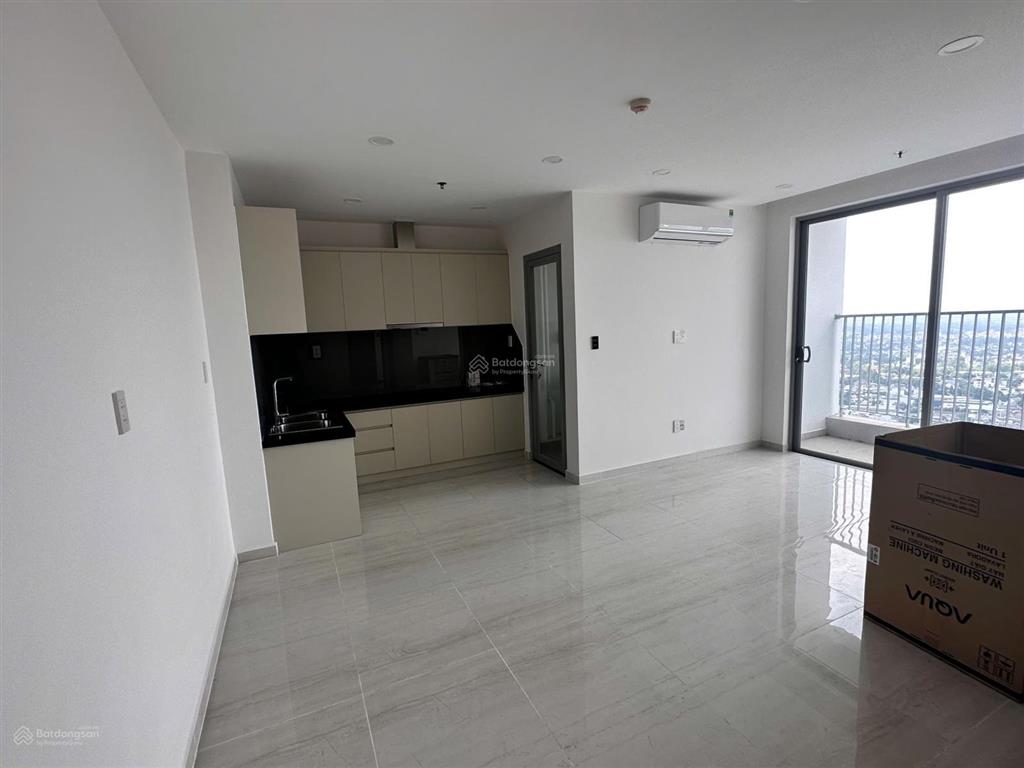 Duy nhất căn góc 74m2 bán gấp giảm 300tr  gặp chính chủ cọc tại happy one central.