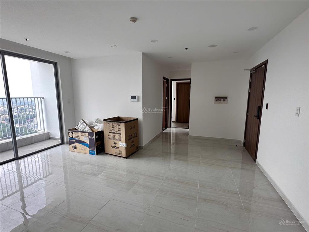 Duy nhất căn góc 74m2 bán gấp giảm 300tr  gặp chính chủ cọc tại happy one central.