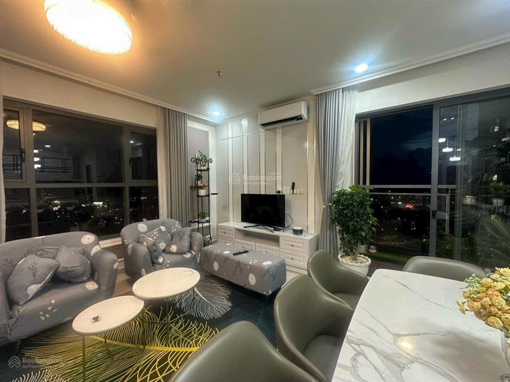 Compass one căn 3pn 104m2  góc tầng cao full nội thất đẹp bán gấp đi nước ngoài