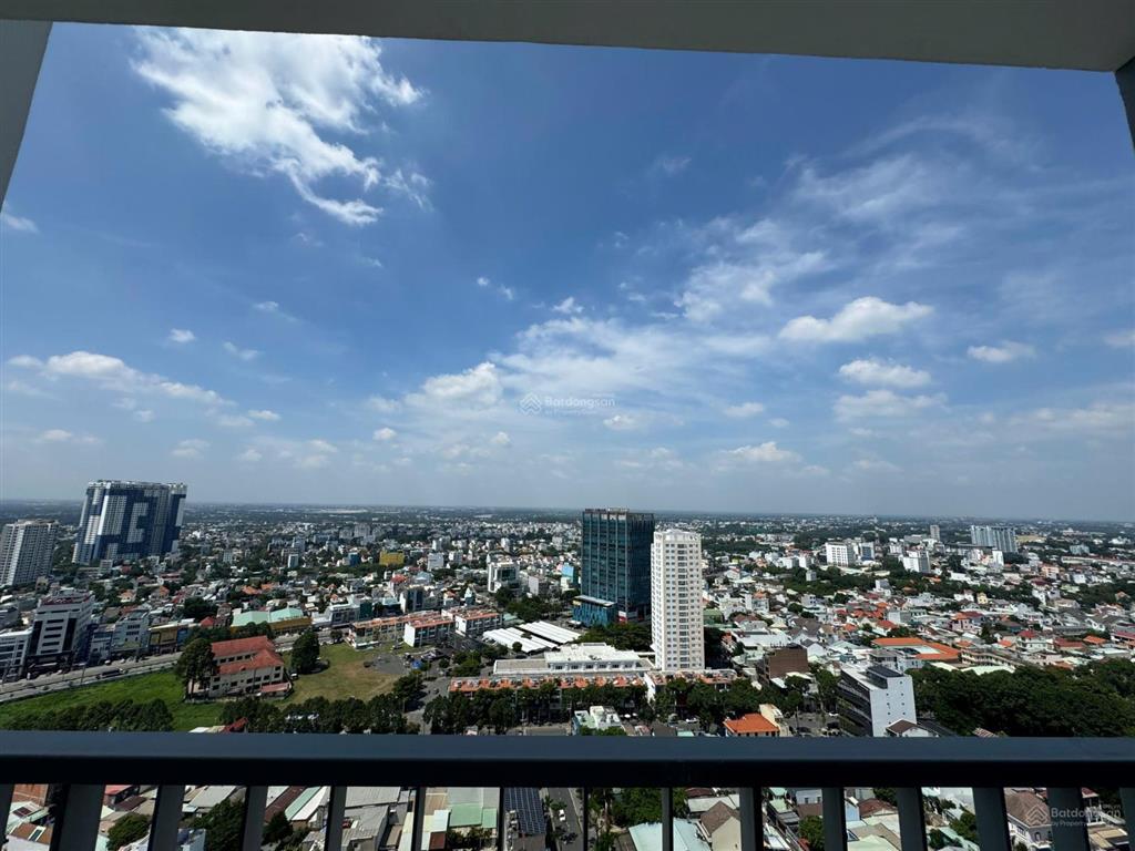 Căn 1pn view đẹp  giá 1,840 tỷ chính chủ gửi bán gấp, căn trống giá tốt tại happy one central