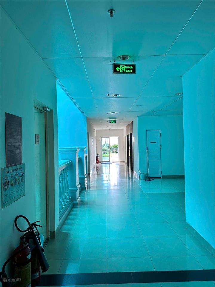 Cần bán căn hộ tòa nhà cao ốc phú nhuận