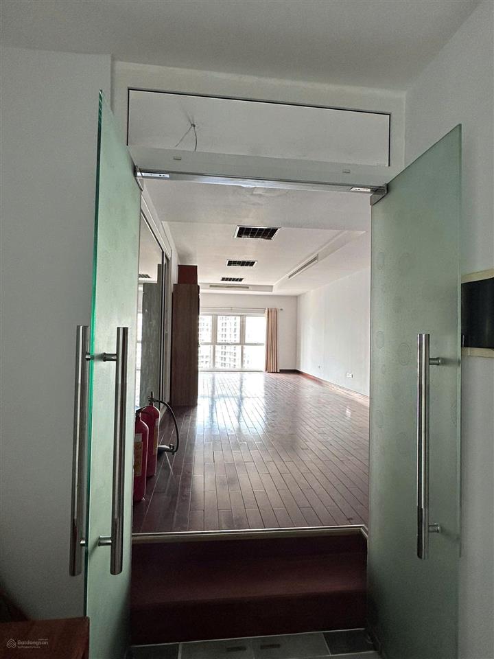 Cần bán căn hộ tòa nhà cao ốc phú nhuận
