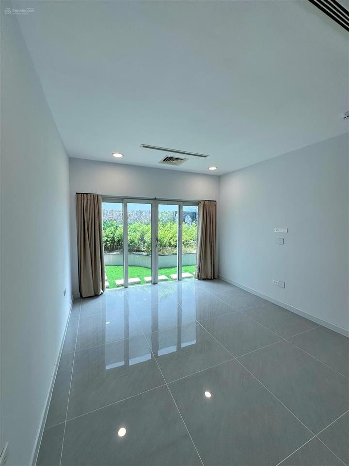 Cần bán căn hộ tòa nhà cao ốc phú nhuận