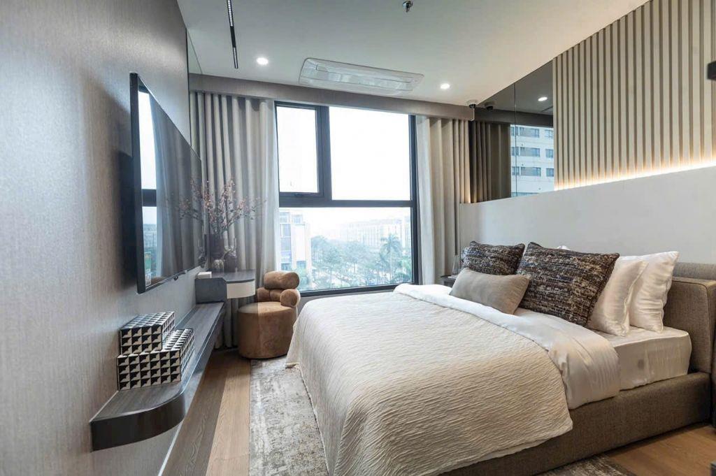 Chung cư Hoàng Quốc Việt bán căn 2 phòng ngủ 60m² giá 4 tỷ, đã có sổ (083,848,9898)