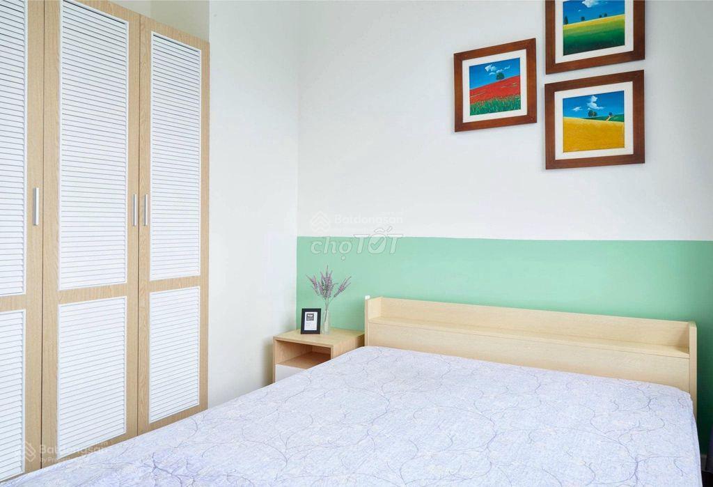 Bán nhanh căn góc 73m2 2 phòng 3tỷ3, view hồ bơi