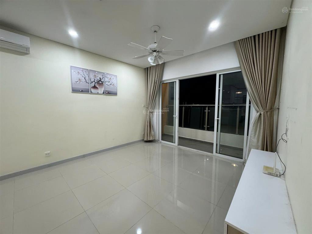 Cho thuê căn 3 phòng dragon hill 2  0943 330 ***