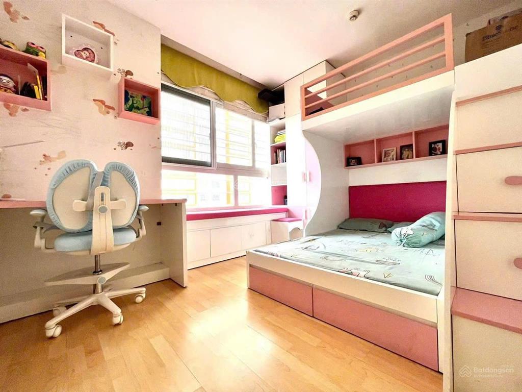 Bán căn hill 1 với 2 phòng ngủ 4tỷ650.  0943 330 ***