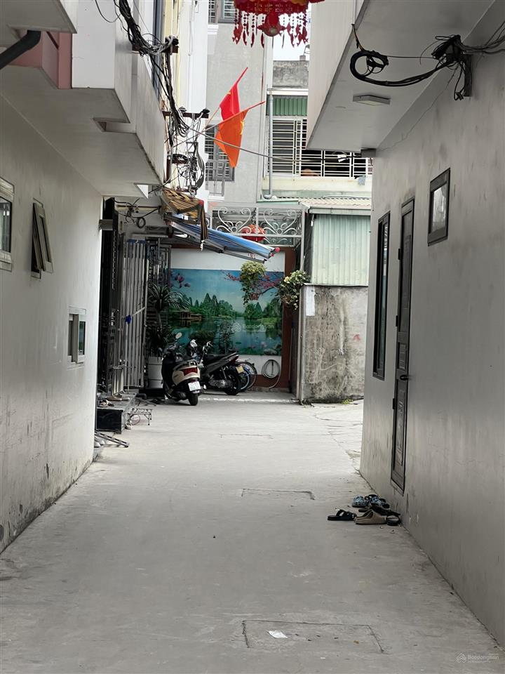 Bán gấp lô đất đẹp 42,5m2 ngang 4m. oto vào tận đất. cách mặt đường 20m