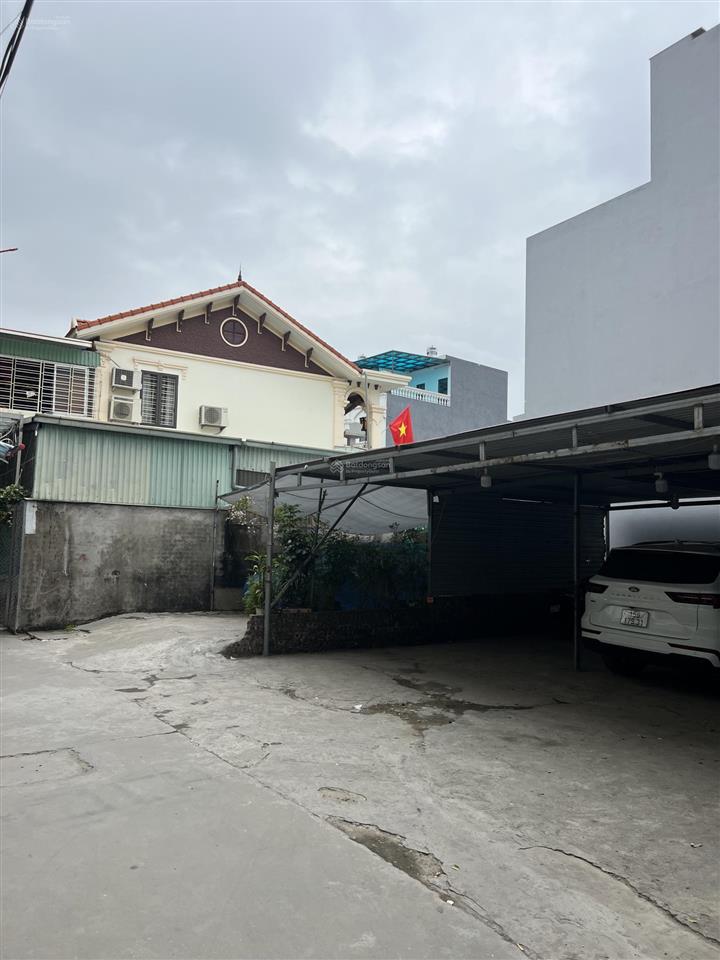 Bán gấp lô đất đẹp 42,5m2 ngang 4m. oto vào tận đất. cách mặt đường 20m