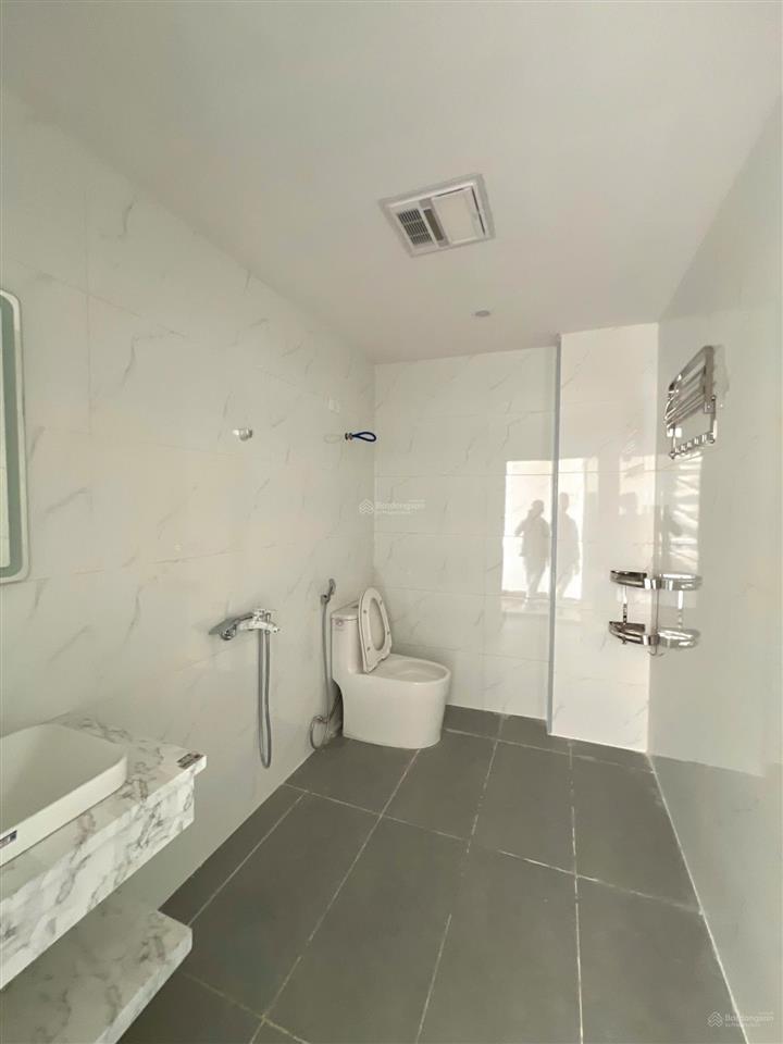 Bán nhà mặt đường đôi lô 9 lê hồng phong. 50m2 * 4 tầng