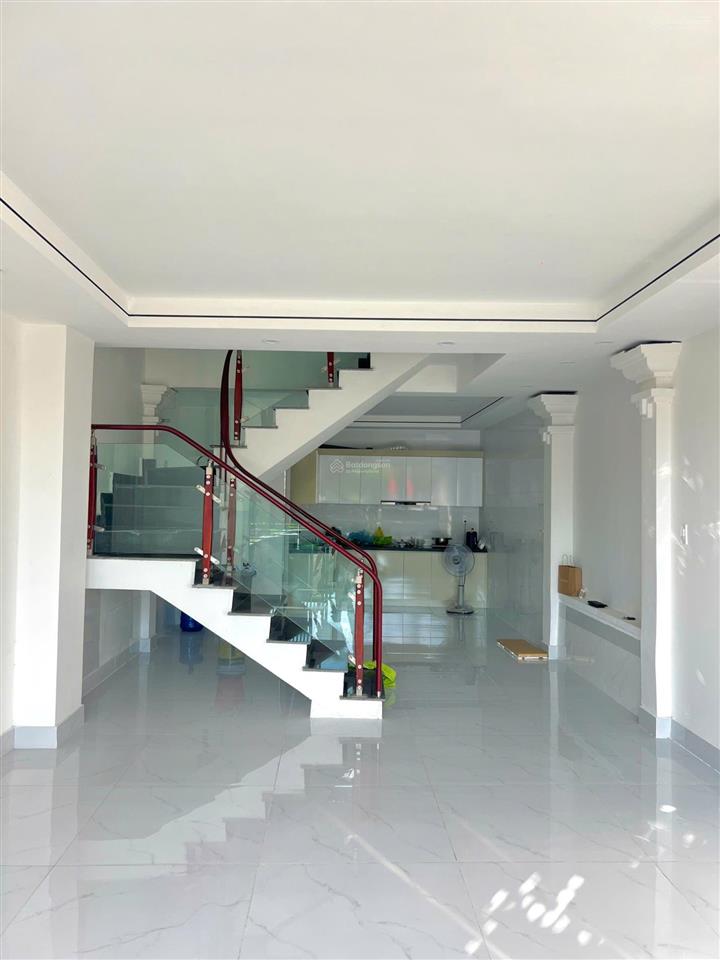 Bán nhà mặt đường đôi lô 9 lê hồng phong. 50m2 * 4 tầng