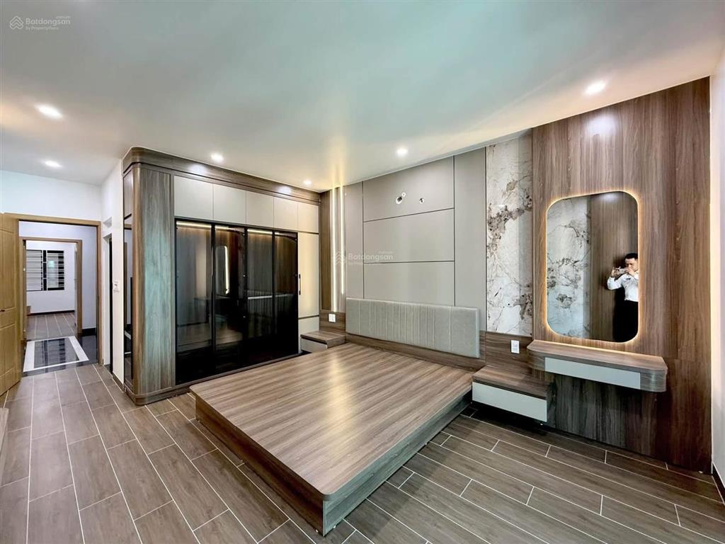 Siêu phẩm nhà đẹp tdc sao sáng, ngô gia tự xây mới full nội thất, cơ thang máy. 60m2*5 tầng