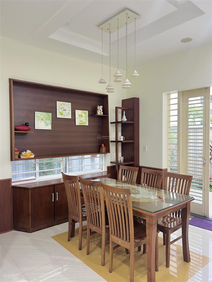 Cho thuê biệt thự khu mê linh anh dũng. 180m2 * 3 tầng full nội thất.