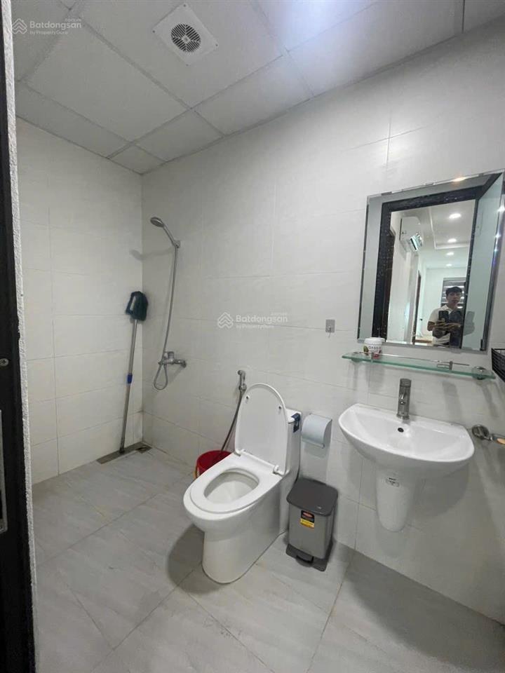Cho thuê căn hộ 39 lương khánh thiện. mới đẹp full nội thất. 70m2 2pn view đẹp