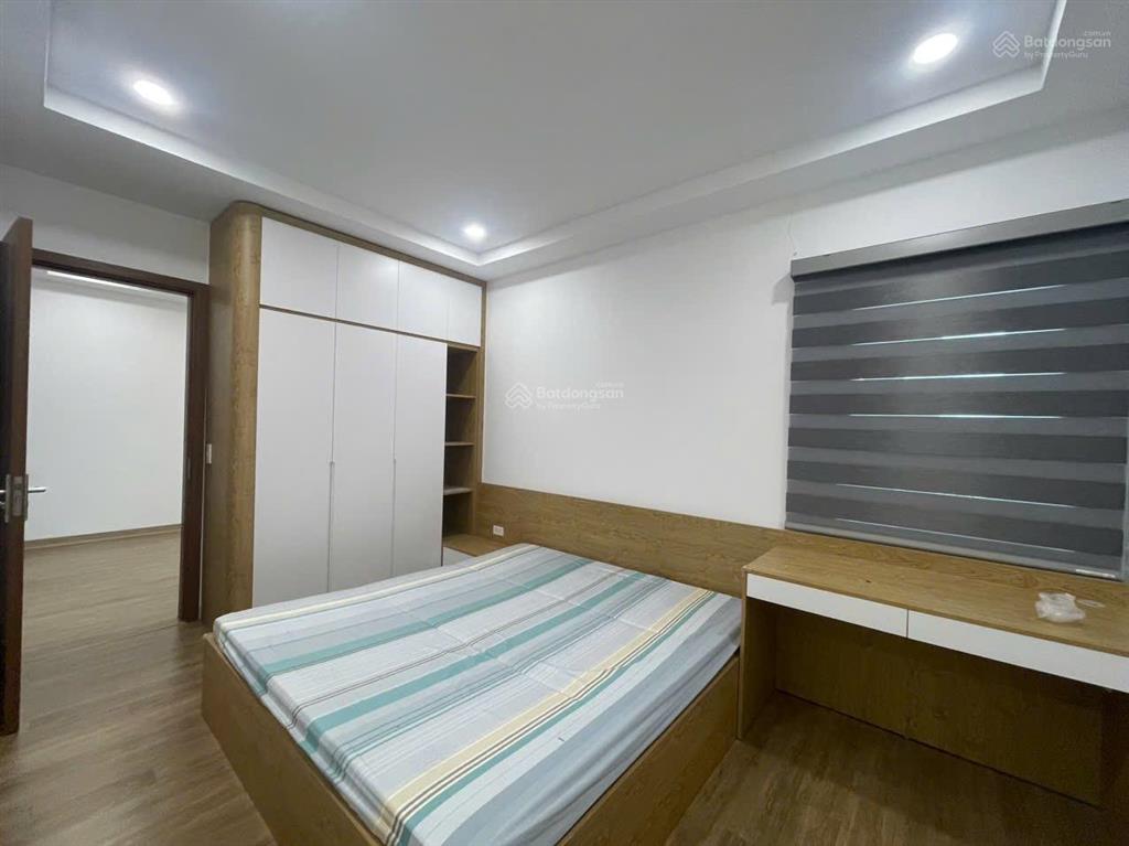 Cho thuê căn hộ 39 lương khánh thiện. mới đẹp full nội thất. 70m2 2pn view đẹp