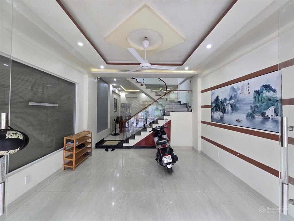 Cho thuê nhà riêng nguyên căn khu văn cao. 80m2 * 4,5 tầng full nội thất