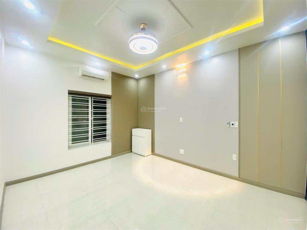 Cho thuê nhà riêng mới tinh ngay cảng đình vũ. 50m2 * 4 tầng full nội thất