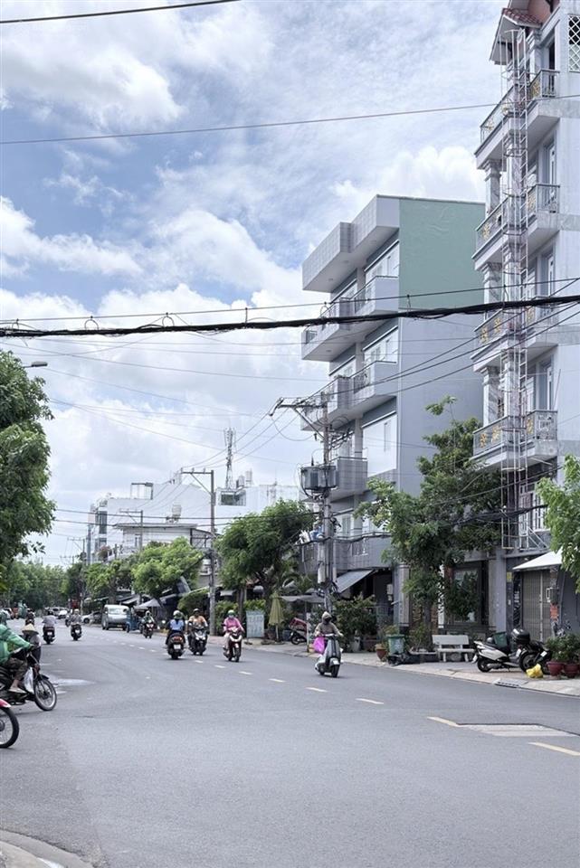 Bán nhà hẻm 6m, lê đức thọ, 4,5m * 19m, 5 tầng, 5pn, giá từ 9ty