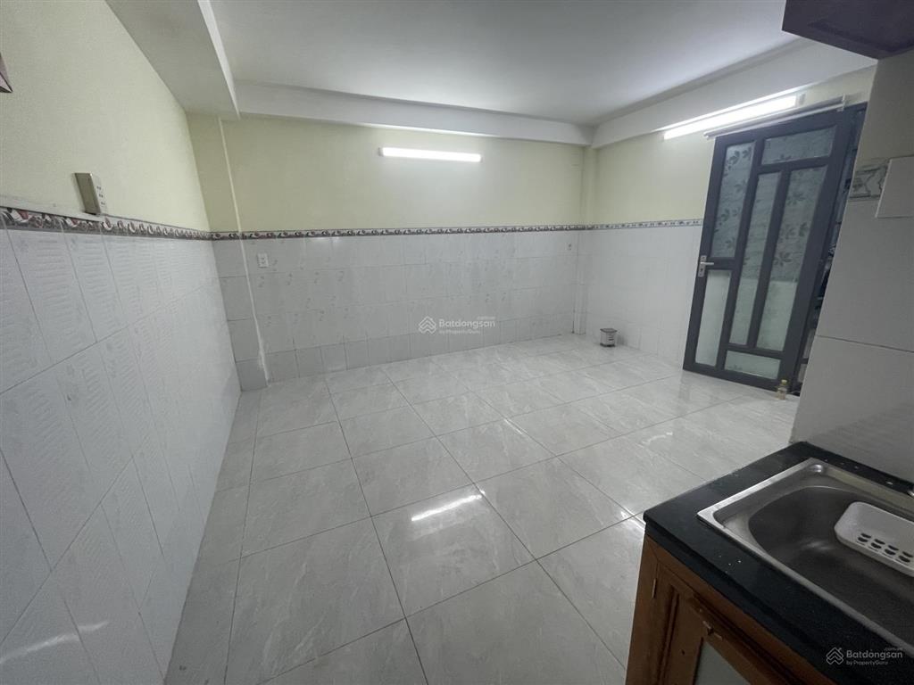 Phòng ngủ tách bếp tầng trệt g01 toilet riêng 2 gian phòng rộng 40m2