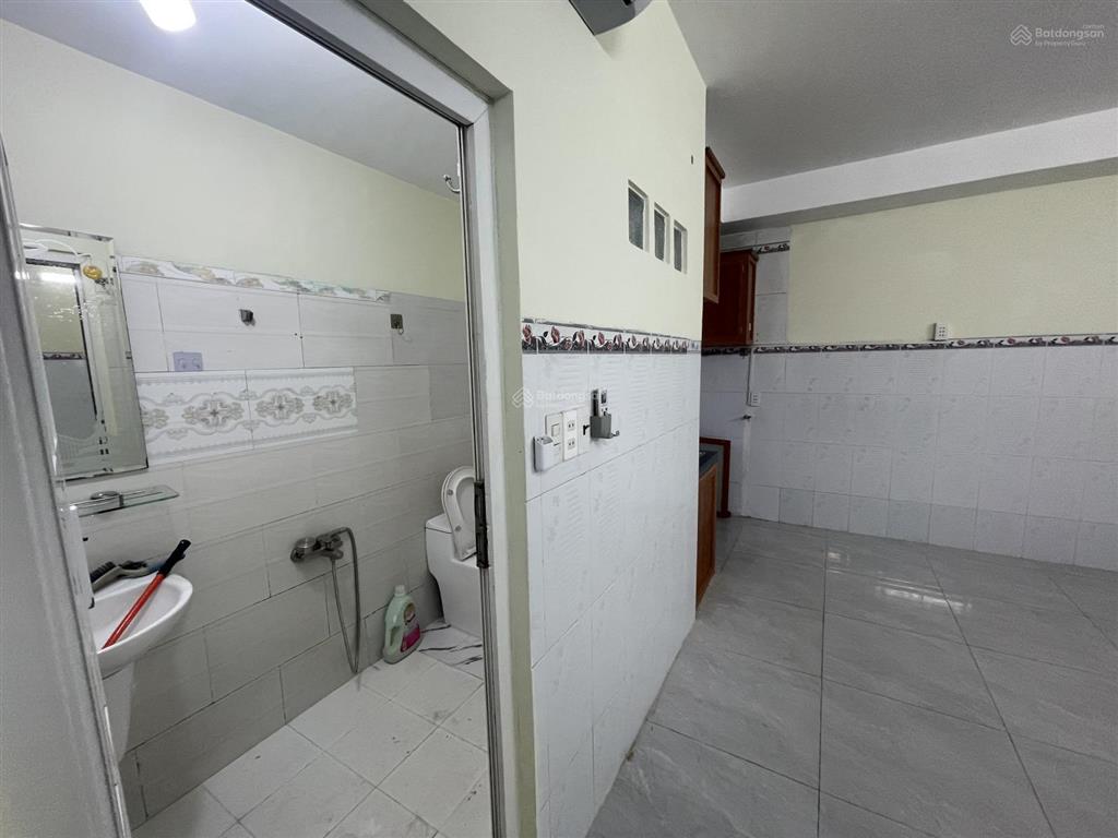 Phòng ngủ tách bếp tầng trệt g01 toilet riêng 2 gian phòng rộng 40m2