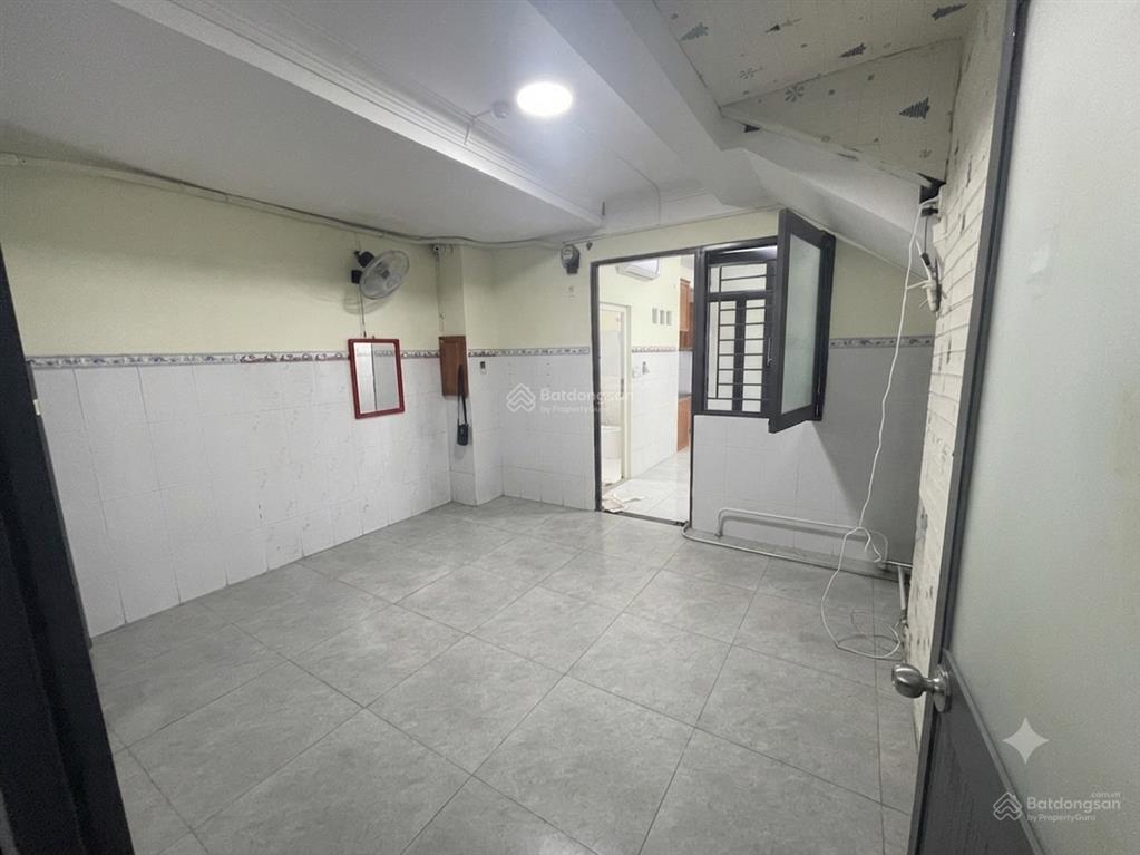 Phòng ngủ tách bếp tầng trệt g01 toilet riêng 2 gian phòng rộng 40m2