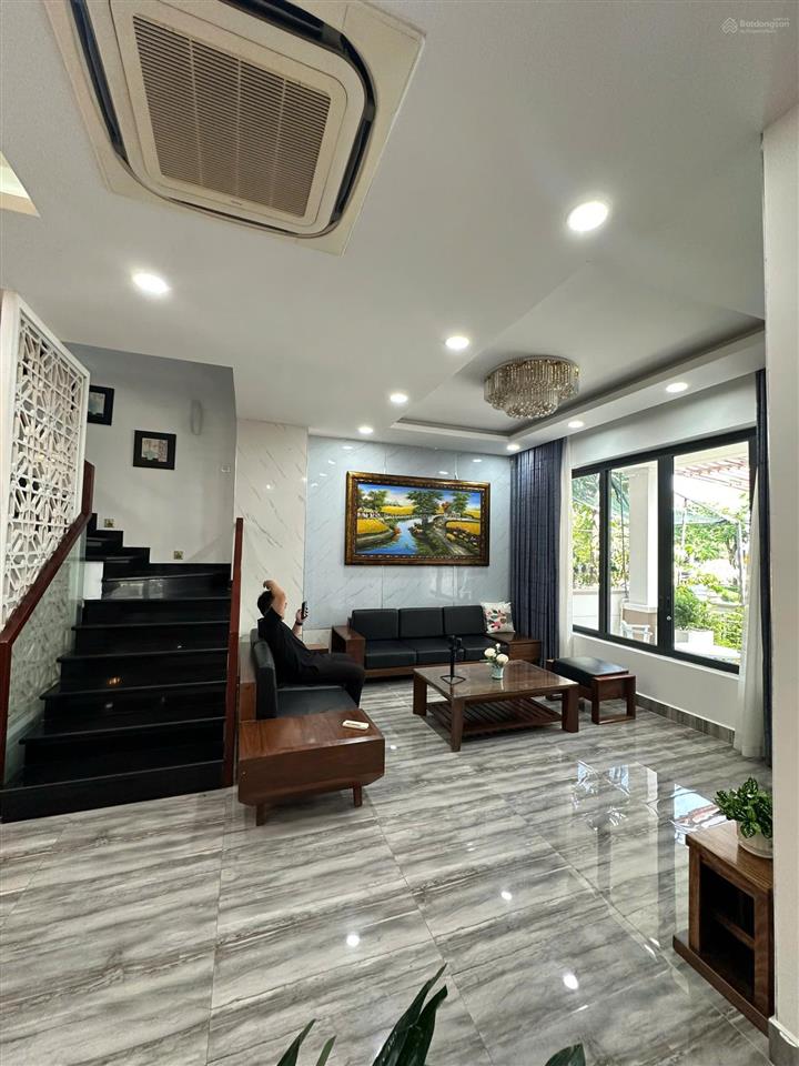 Bán nhà phố 1 trệt 2 lầu khu compound ninesouth nhà bè victoria school  full nội thất đã có sổ