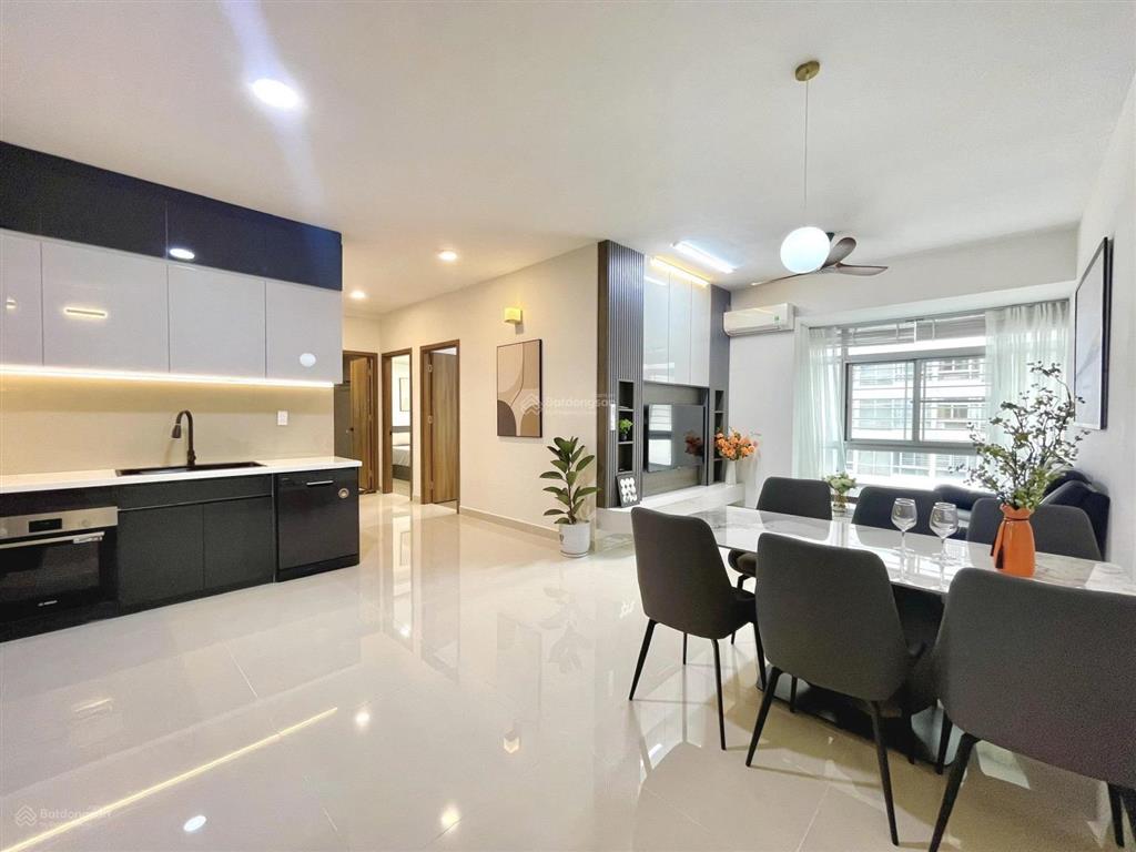 Bán căn hộ sky garden 2 phú mỹ hưng quận 7  dt 88m2 3pn 2wc full nội thất mới đã có sổ hồng
