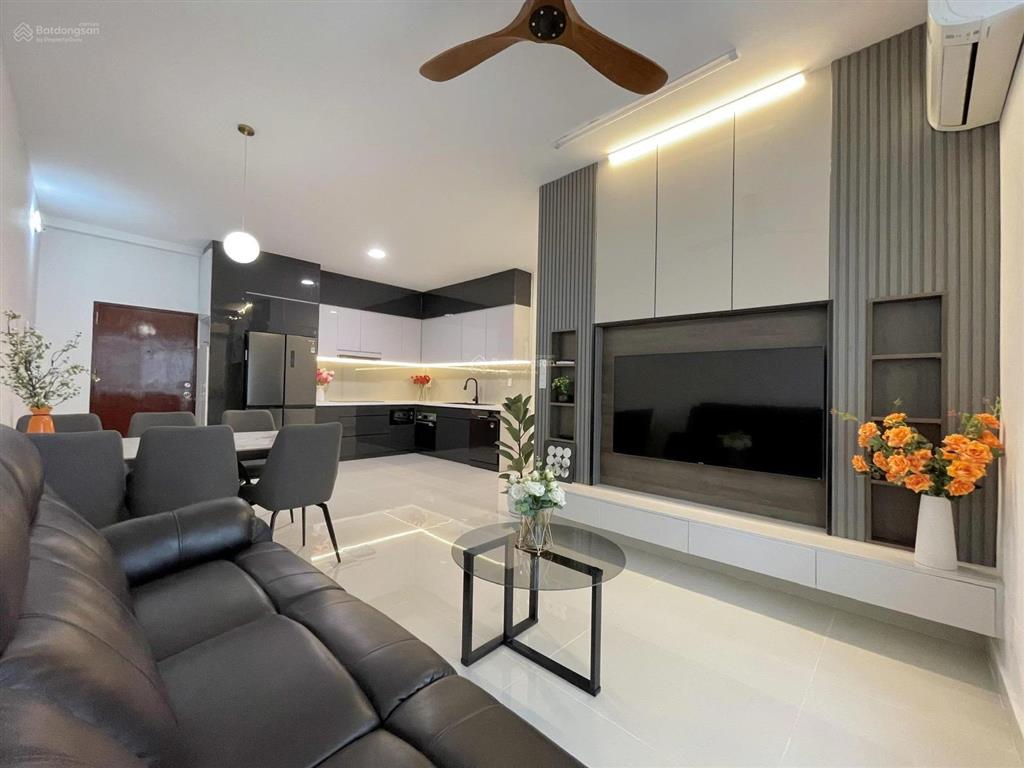 Bán căn hộ sky garden 2 phú mỹ hưng quận 7  dt 88m2 3pn 2wc full nội thất mới đã có sổ hồng