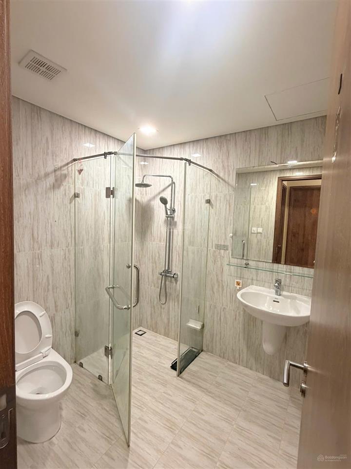 Bán căn hộ 2pn 69m2 the golden star quận 7 đã có sổ hồng  ngay cạnh siêu thị go!