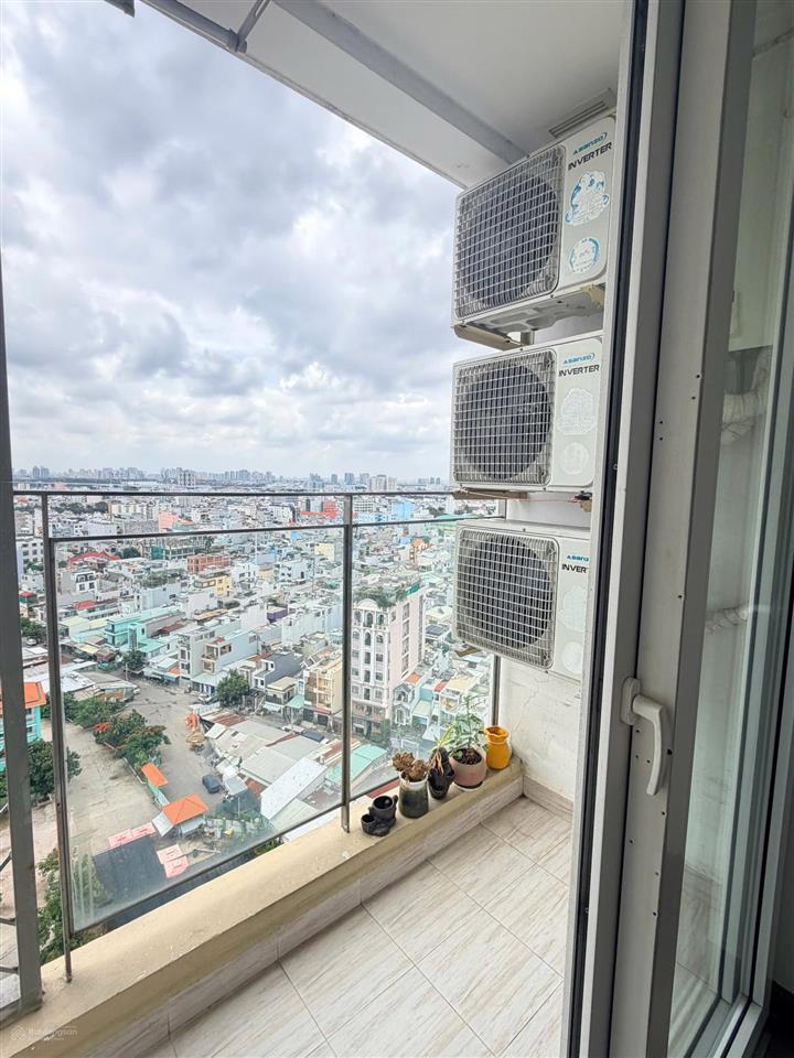 Bán căn hộ 2pn 69m2 the golden star quận 7 đã có sổ hồng  ngay cạnh siêu thị go!