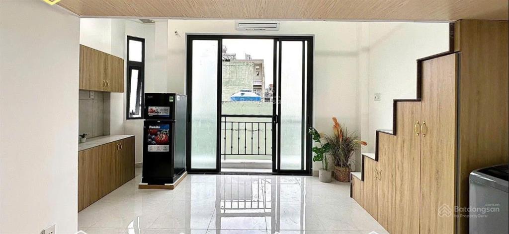 Cho thuê phòng full nội thất  ban công ngay vườn lài  đh nguyễn tất thành  đh văn hiến