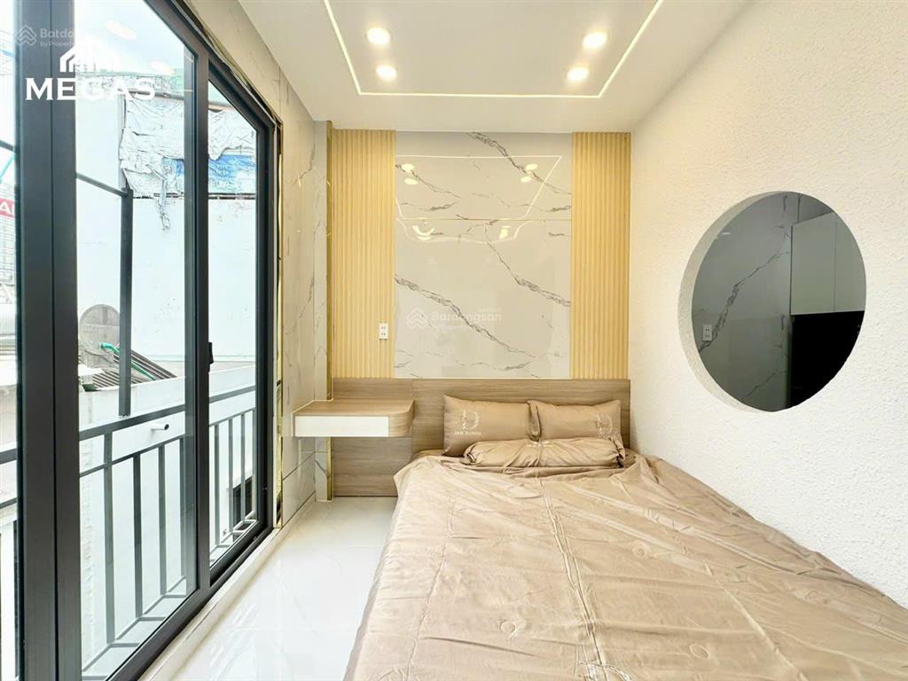 Cho thuê căn hộ 1 phòng ngủ mới xây  full nội thất máy giặt riêng  ban công ngay quang trung