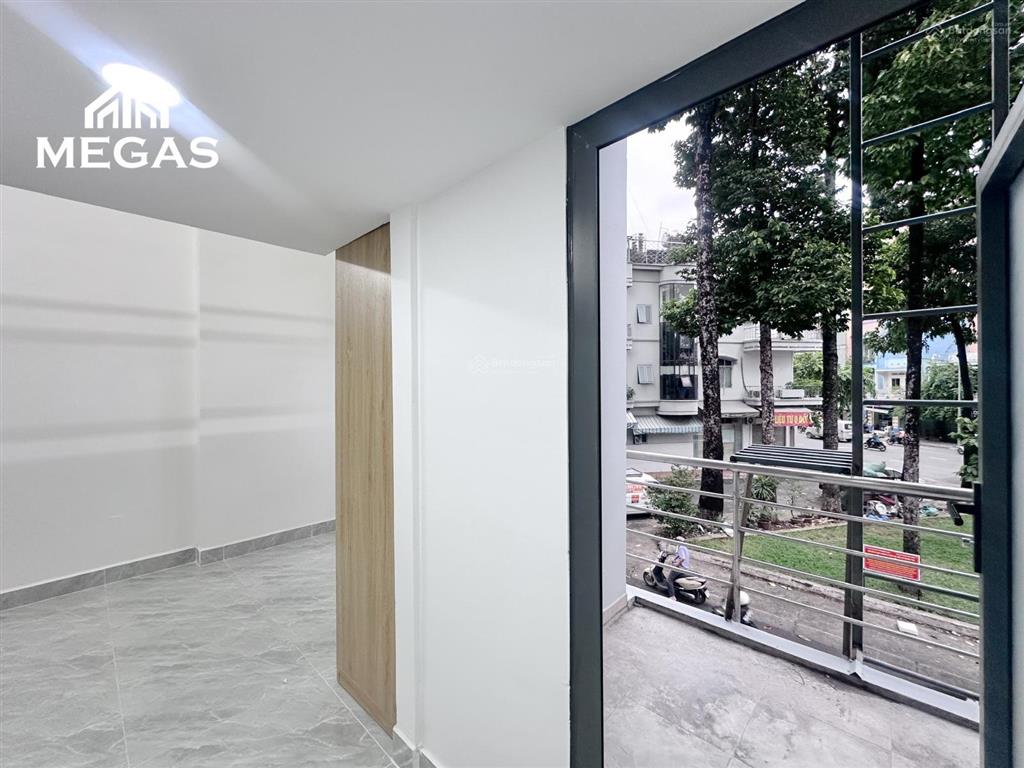 Cho thuê phòng đầy đủ nội thất  ban công ngay nguyễn thái sơn  đh văn lang  bv 175  nguyễn kiệm