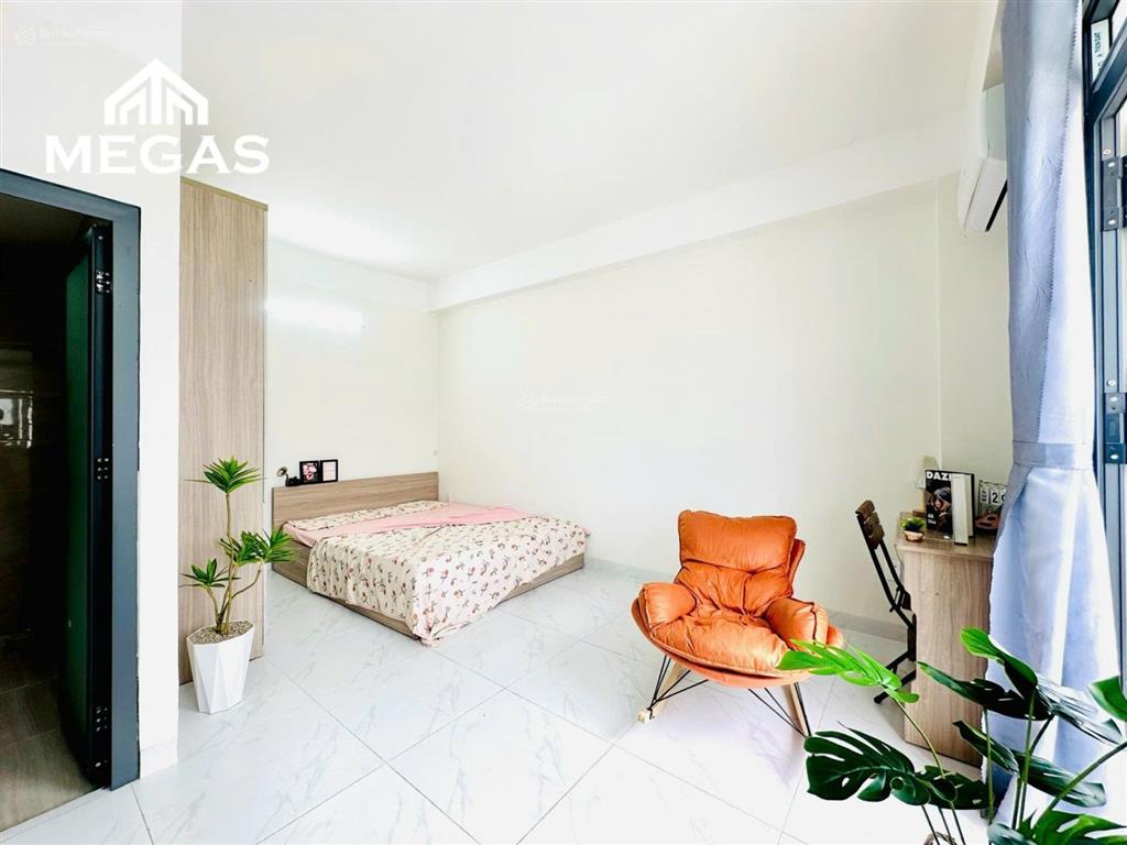 Căn hộ full nội thất  ban công ngay lotte nguyễn văn lượng  cityland
