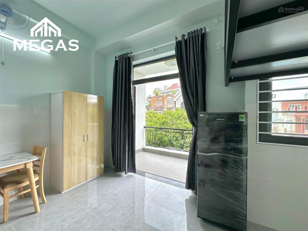 Căn hộ mới xây đầy đủ nội thất  ban công ngay song hành  huflit  vinhomes hóc môn