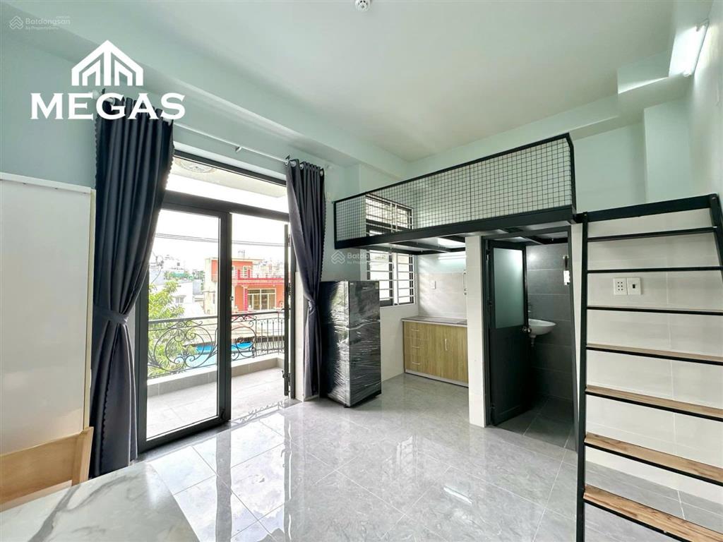 Căn hộ mới xây đầy đủ nội thất  ban công ngay song hành  huflit  vinhomes hóc môn