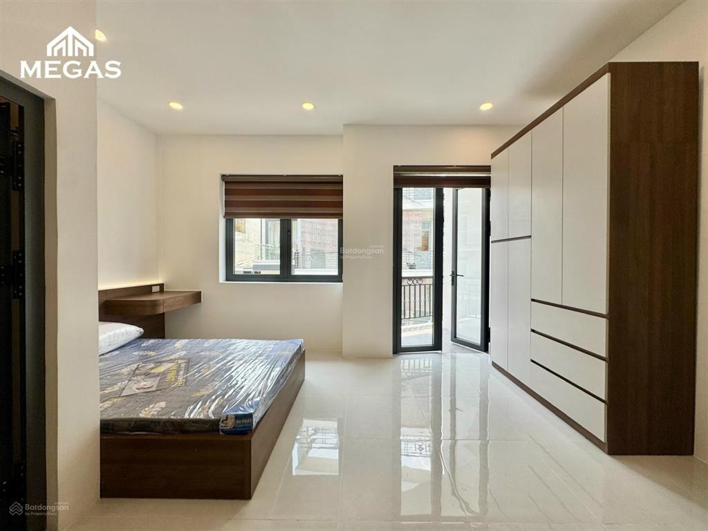 Căn hộ luxury mới xây  ban công đi bộ qua đh văn lang  đh iuh  emart phan huy ích