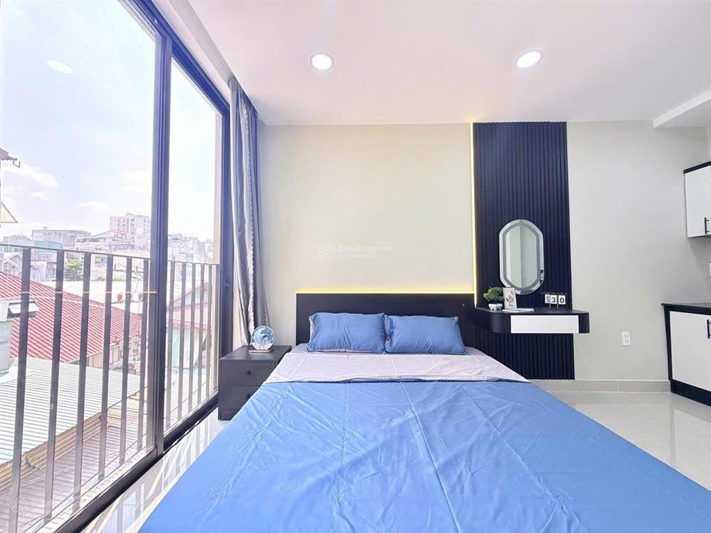 Căn hộ luxury  đầy đủ nội thất  ban công ngay dương quảng hàm  đh văn lang  emart phan văn trị