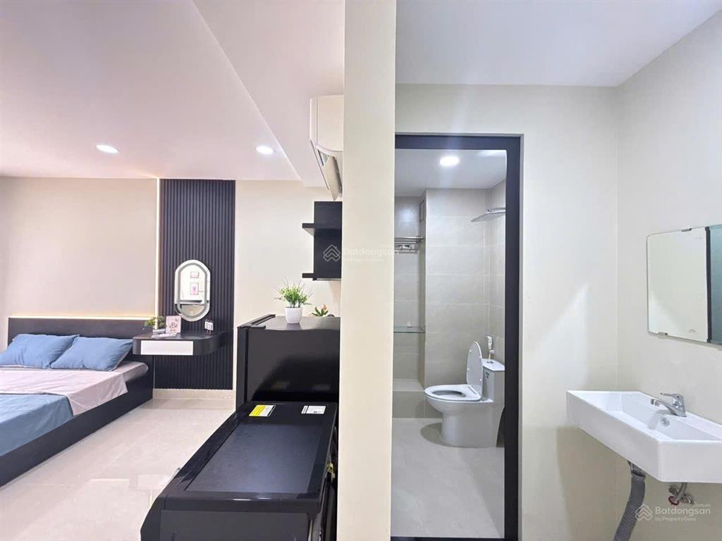 Căn hộ luxury  đầy đủ nội thất  ban công ngay dương quảng hàm  đh văn lang  emart phan văn trị