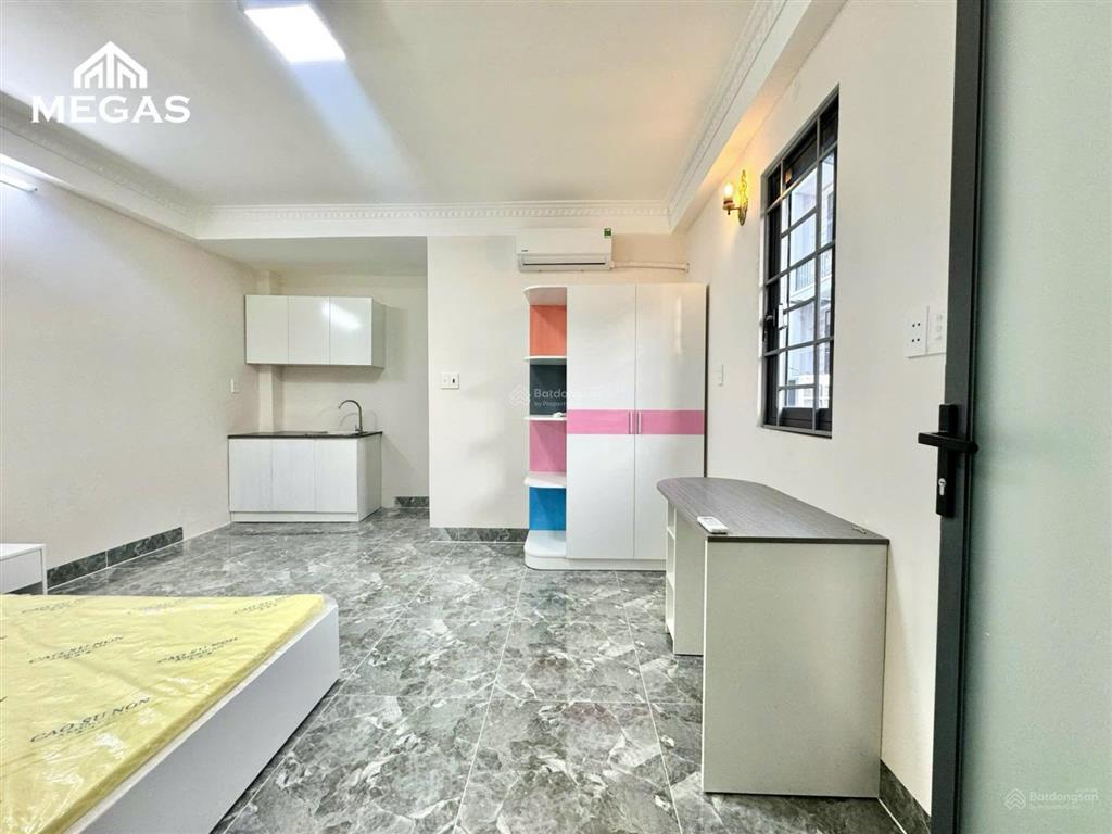 Cho thuê căn hộ full nội thất cửa sổ trời  thang máy ngay tô ký dương thị mười  nguyễn ảnh thủ