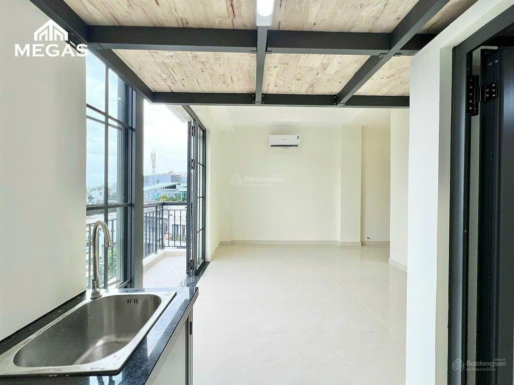 Cho thuê căn hộ sẵn máy lạnh  ban công mới xây ngay nguyễn văn quá  trường chinh  cvpm