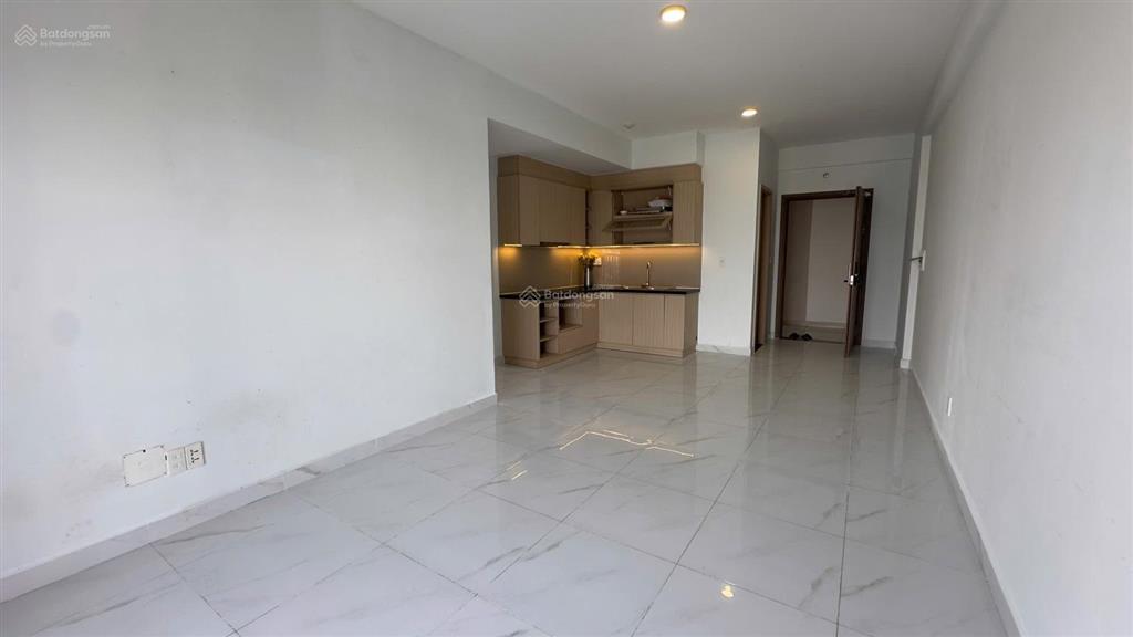 Căn hiếm! cho thuê căn 3pn có rèm giá 8 triệu/tháng  chủ nhà dễ thương